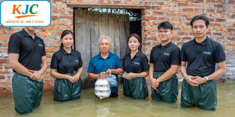 Tác động từ thiện nguyện chia sẻ yêu thương sau bão số 5