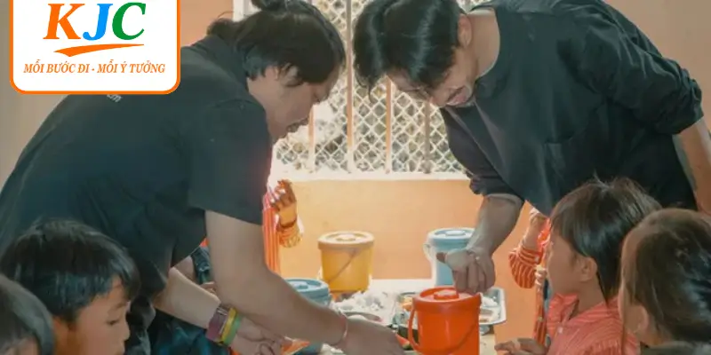 Dự Án Nuôi Em Đối Diện Làn Sóng Chỉ Trích Về Tài Chính